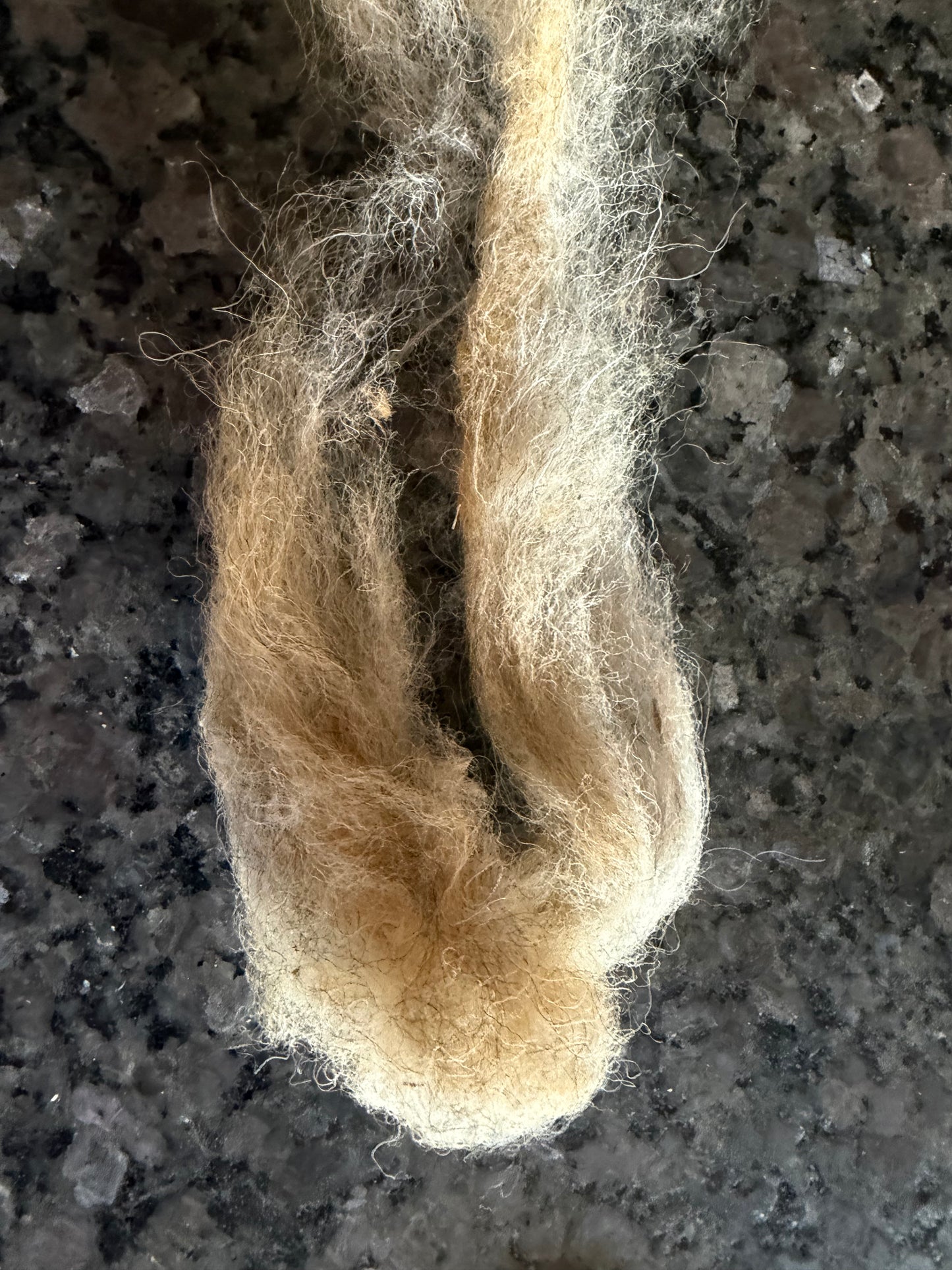 Shetland Natural Dyed Roving (Iron)